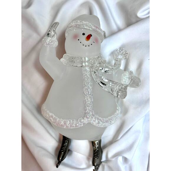 Vintage Christmas Around the World Skating Snowman Frosted Glass - Picture 15 of 16